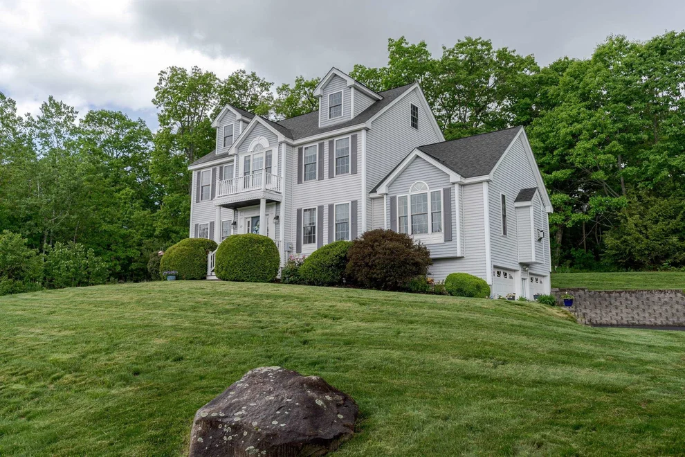 Unit for sale at 73 Milo, Somersworth, NH 03878