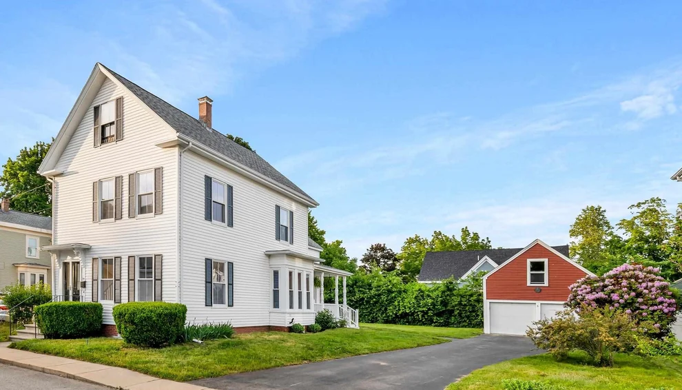 Unit for sale at 5 Cushing, Amesbury, MA 01913
