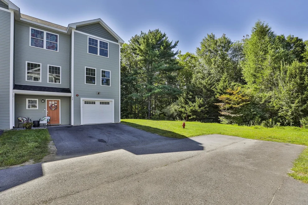 Unit for sale at 4 Bovee, Epping, NH 03042