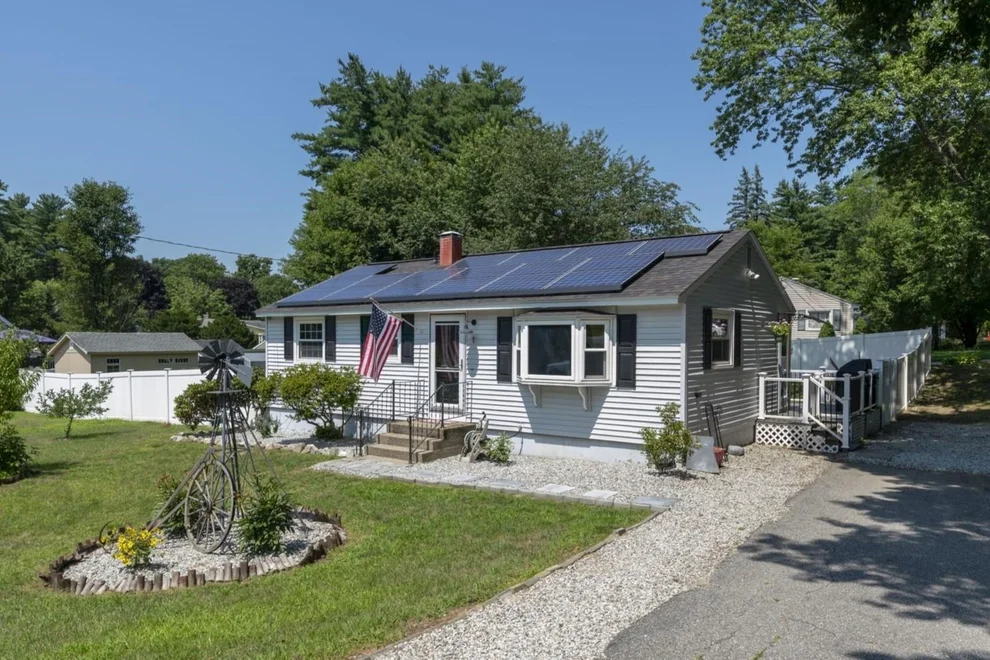 Unit for sale at 1 Mayflower, Merrimack, NH 03054