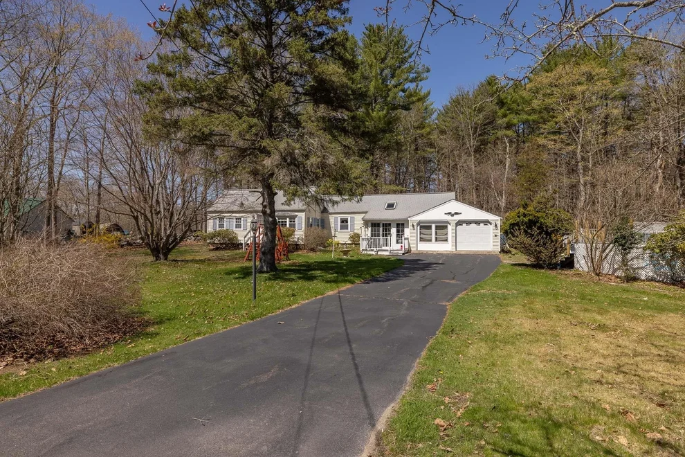 Unit for sale at 137 Clark, Rye, NH 03870