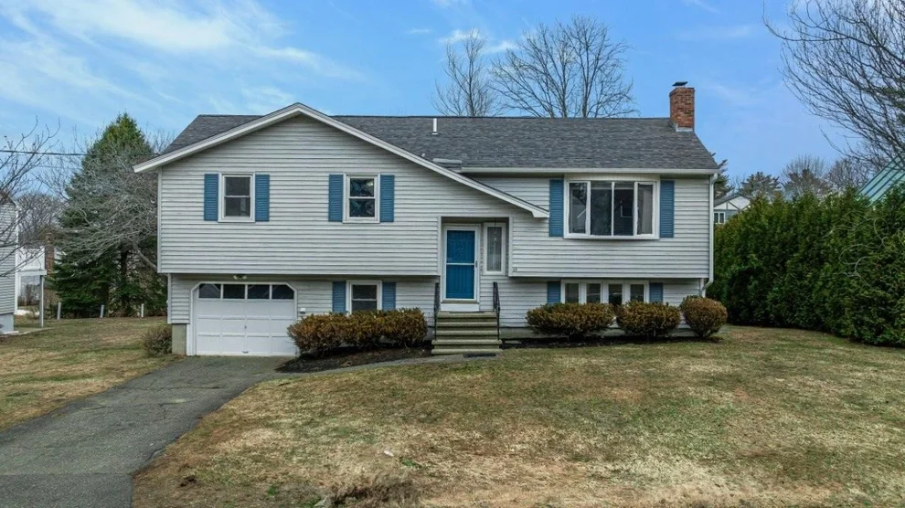 Unit for sale at 68 Airport, York, ME 03909