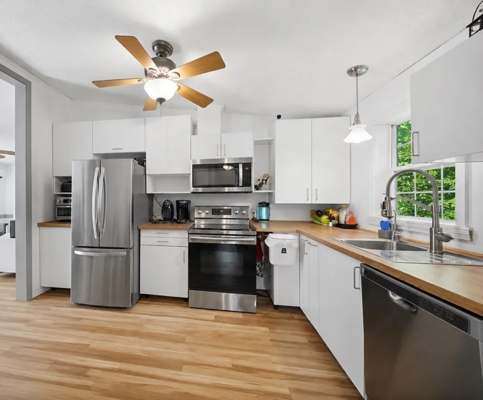 Unit for sale at 6 Marilyn, Allenstown, NH 03275