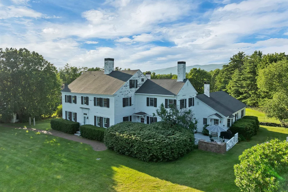 Unit for sale at 825 North Line, Tuftonboro, NH 03816