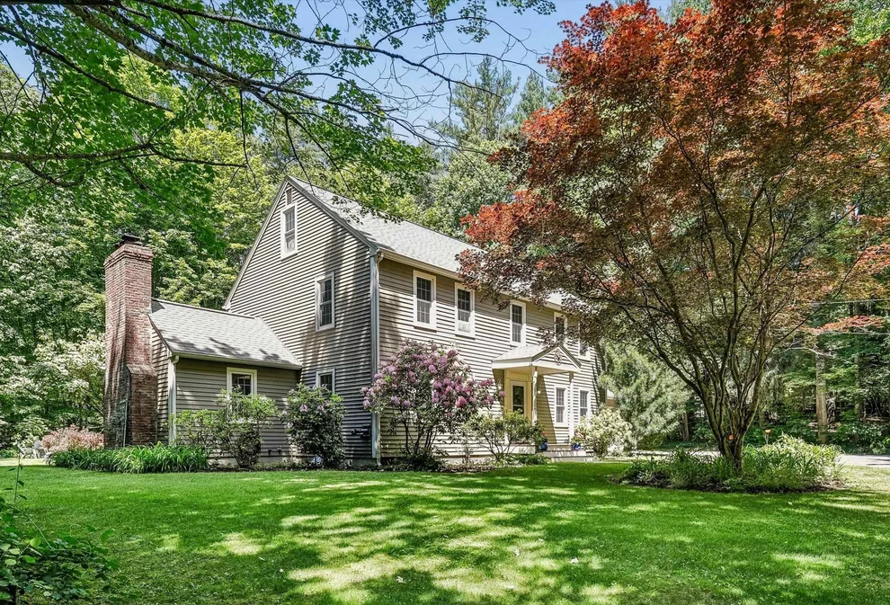 Unit for sale at 17 Candlewood, Amherst, NH 03031