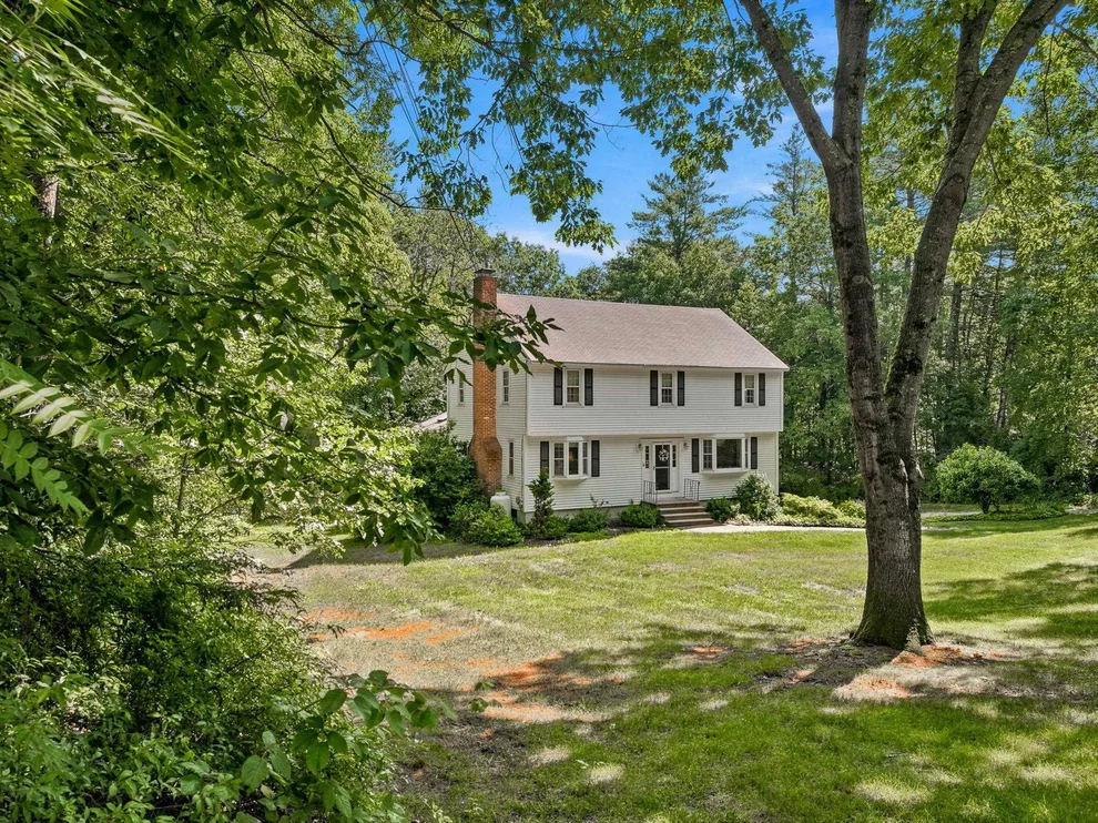 Unit for sale at 16 Williamsburg, Amherst, NH 03031