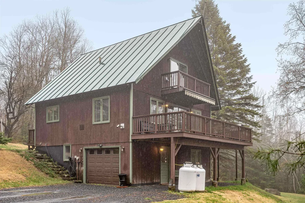 Unit for sale at 1560 Woodchuck Hollow, Washington, VT 05675