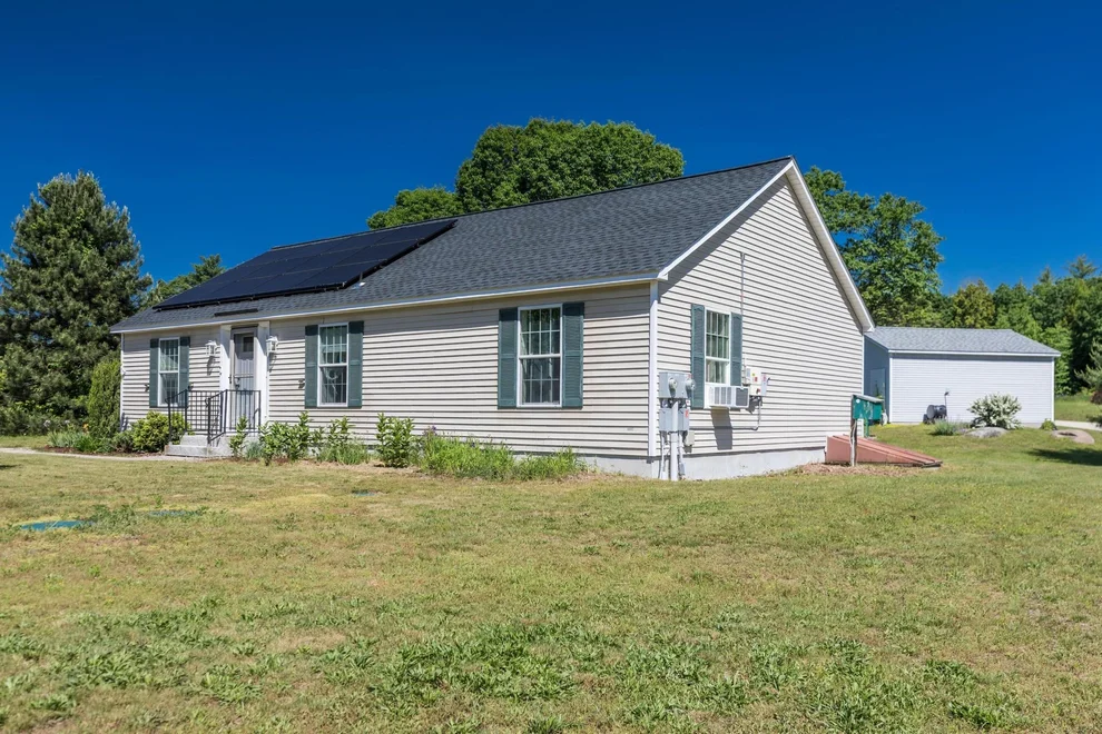 Unit for sale at 53 Nuthatch, Barrington, NH 03825