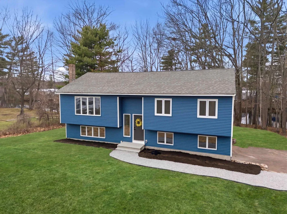 Unit for sale at 5 Saint James, Rochester, NH 03867