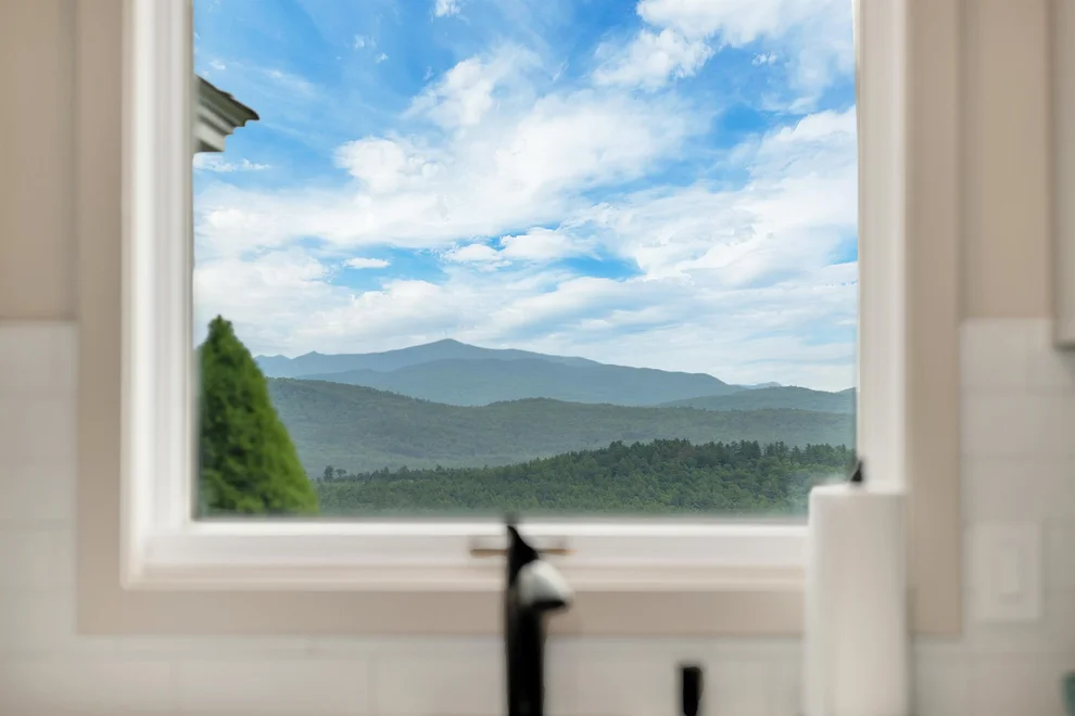 Unit for sale at 8 Ledgeview, Plymouth, NH 03264