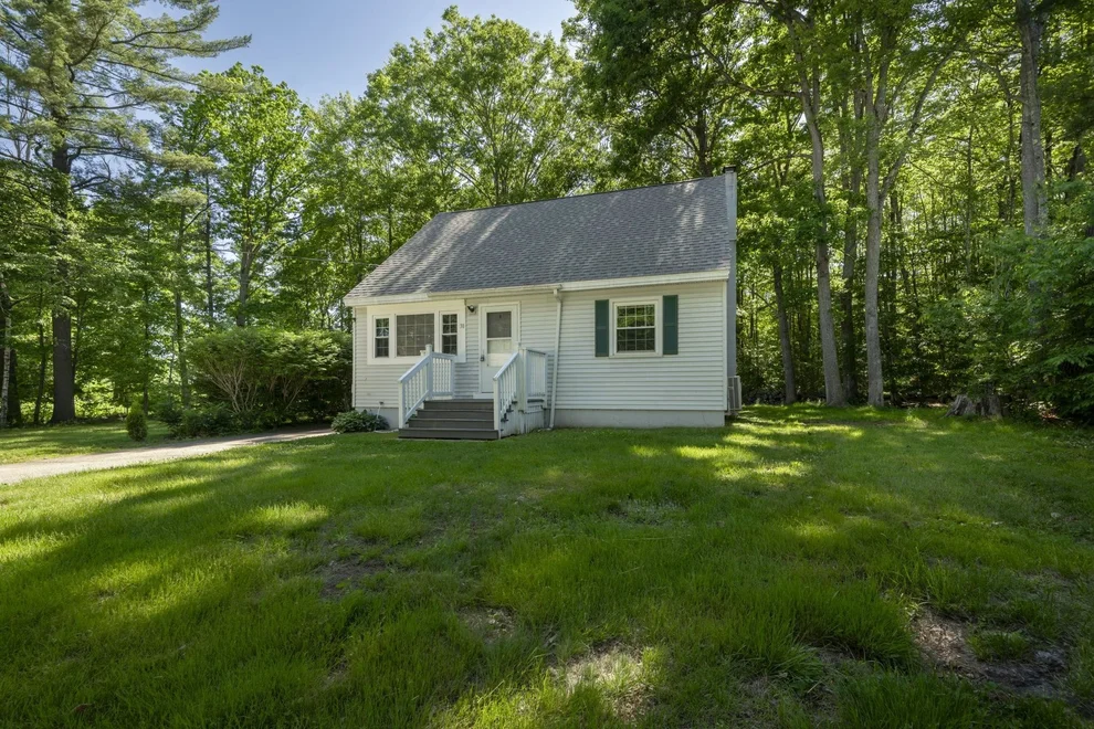 Unit for sale at 38 Duffy, Franklin, NH 03235