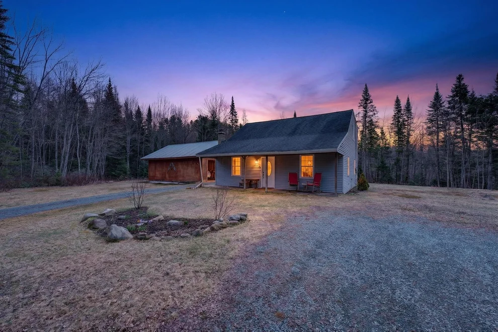 Unit for sale at 343 Twin Mountain, Whitefield, NH 03598