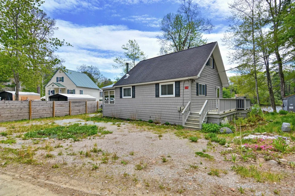 Unit for sale at 33 Moccasin, Hillsborough, NH 03244