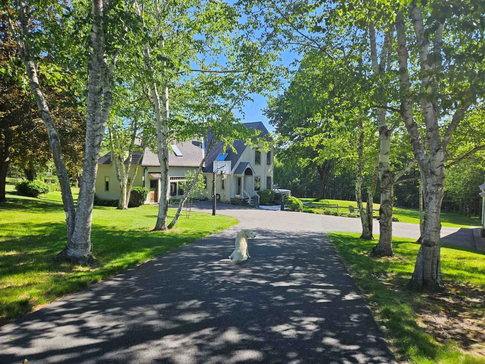 Unit for sale at 5 Hillwinds North, Brattleboro, VT 05301