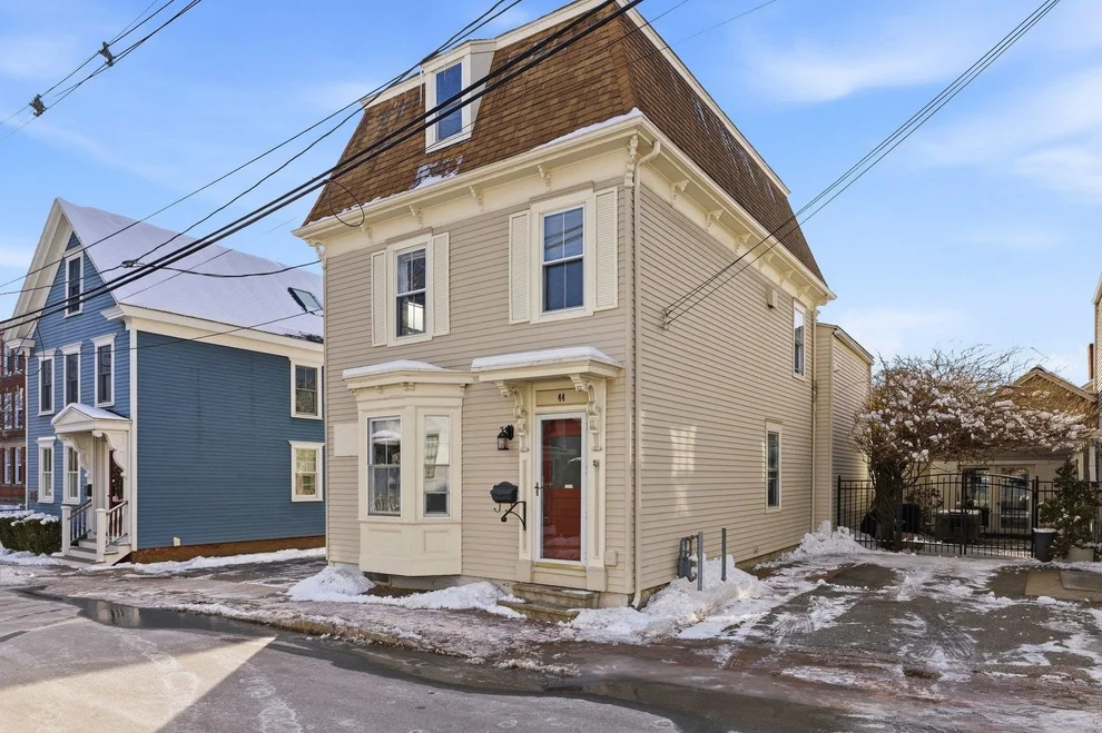 Unit for sale at 44 Rogers, Portsmouth, NH 03801
