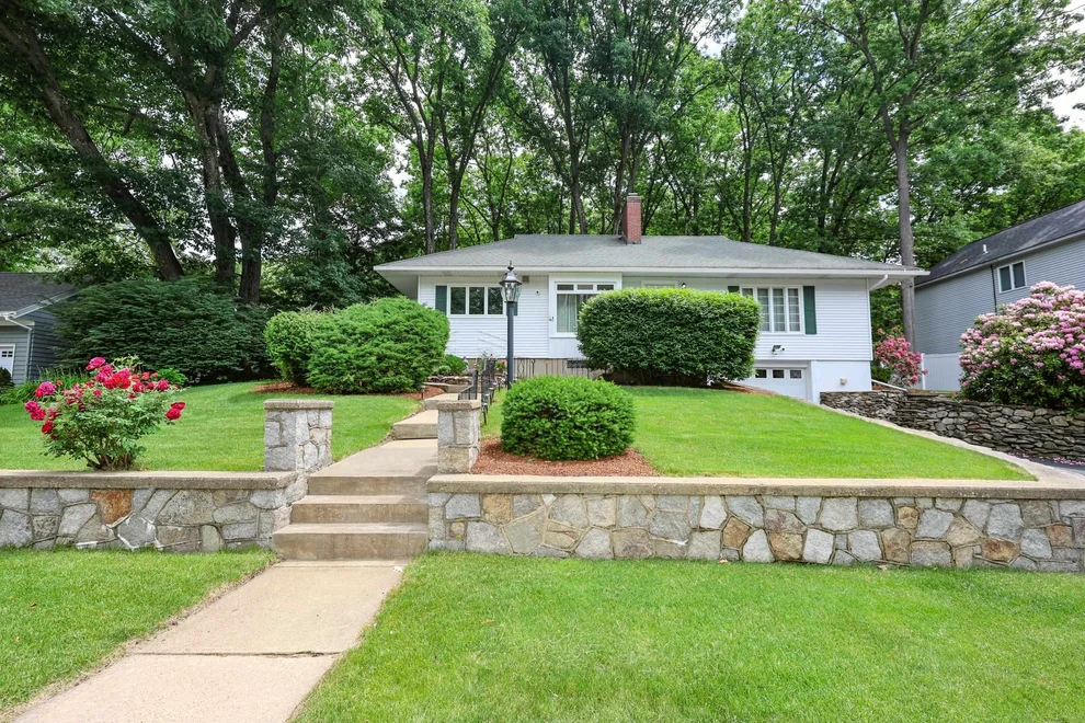 Unit for sale at 41 Bruce, Manchester, NH 03104