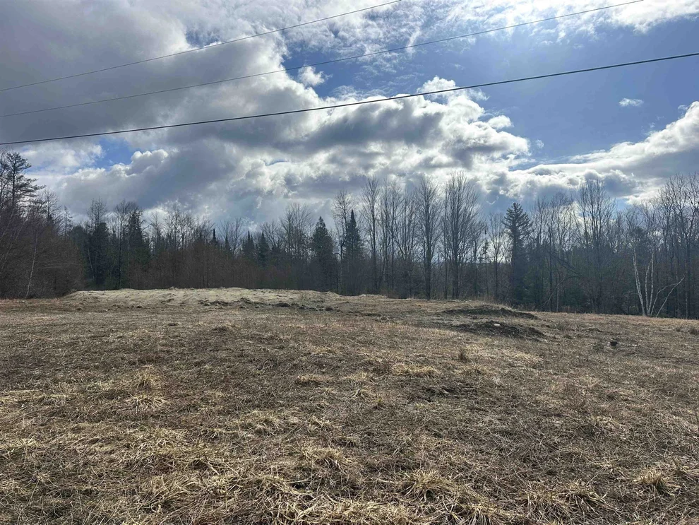 Unit for sale at 979 Center, Hardwick, VT 05843