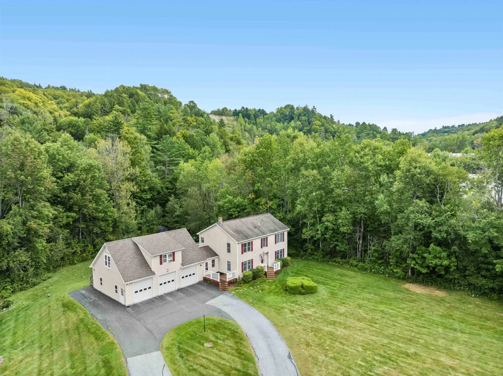 Unit for sale at 740 East Barre, Barre Town, VT 05641