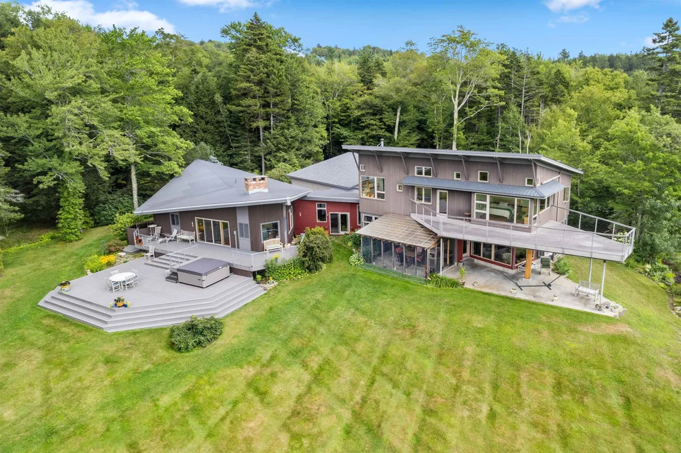 Unit for sale at 32 Steep Hill, Wilmington, VT 05363