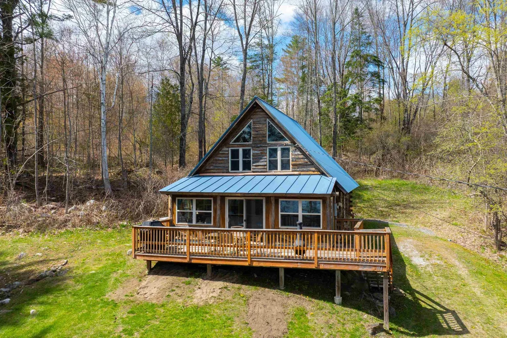 Unit for sale at 184 Ticklenaked Pond, Ryegate, VT 05081