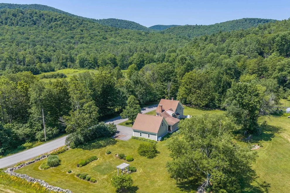 Unit for sale at 1470 Popple Dungeon, Chester, VT 05143