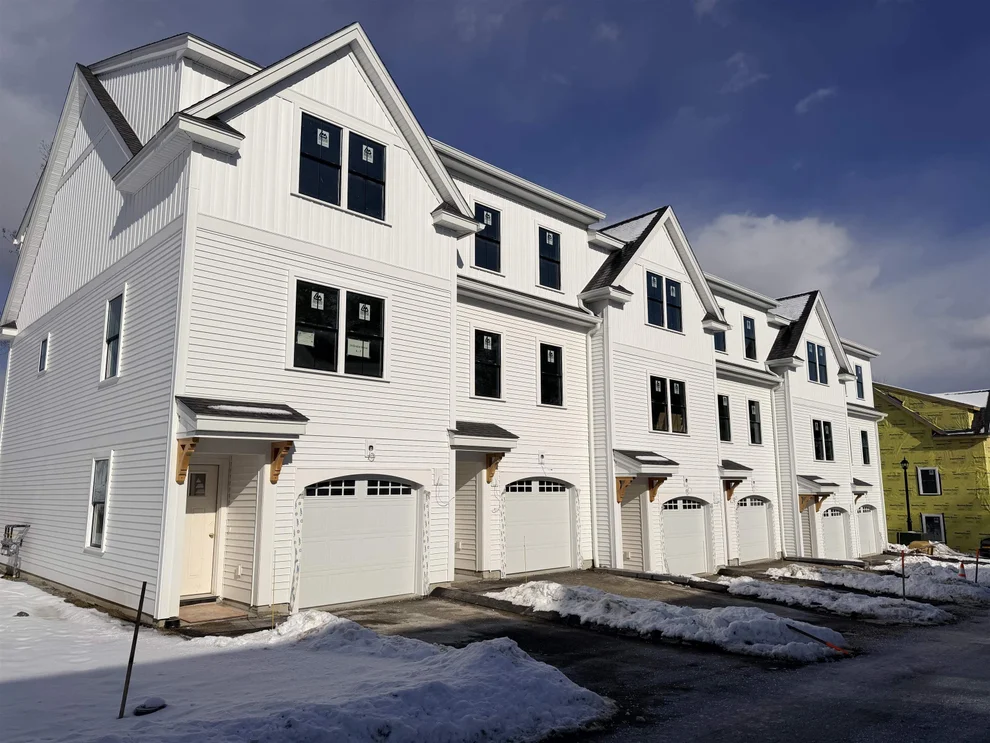 Unit for sale at 23 Birdie, Rochester, NH 03839