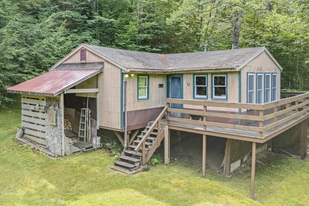 Unit for sale at 243 Thompson, Stockbridge, VT 05772