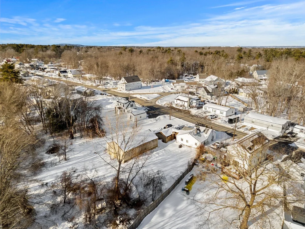 Unit for sale at 102-104 South Main, Seabrook, NH 03874