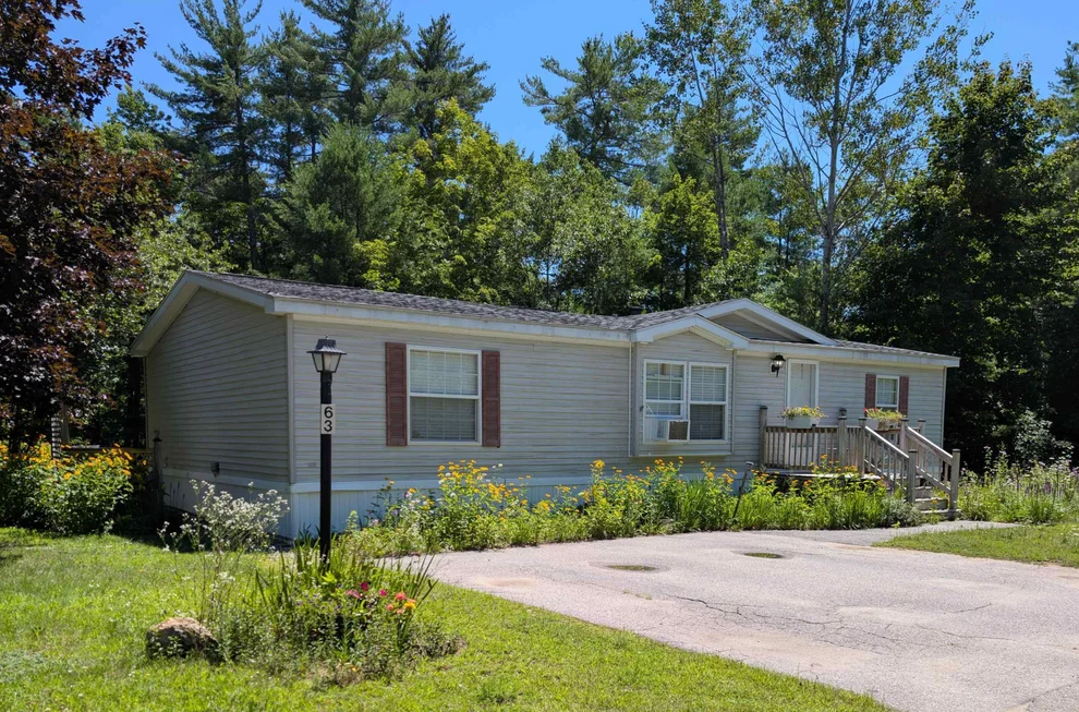 Unit for sale at 63 Sycamore, Farmington, NH 03835