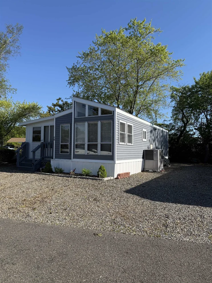 Unit for sale at 308 Route 286, Seabrook, NH 03874