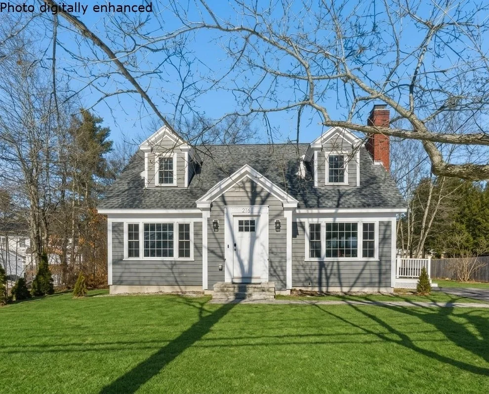 Unit for sale at 216 East Side, Concord, NH 03301