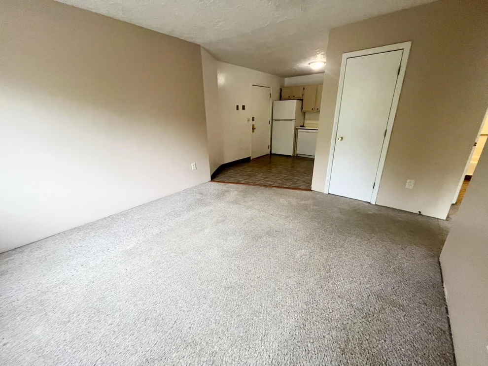 Unit for sale at 35 Log, Manchester, NH 03102