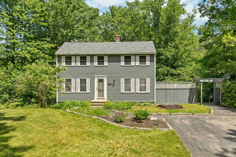 Unit for sale at 527 North Main, Wolfeboro, NH 03894