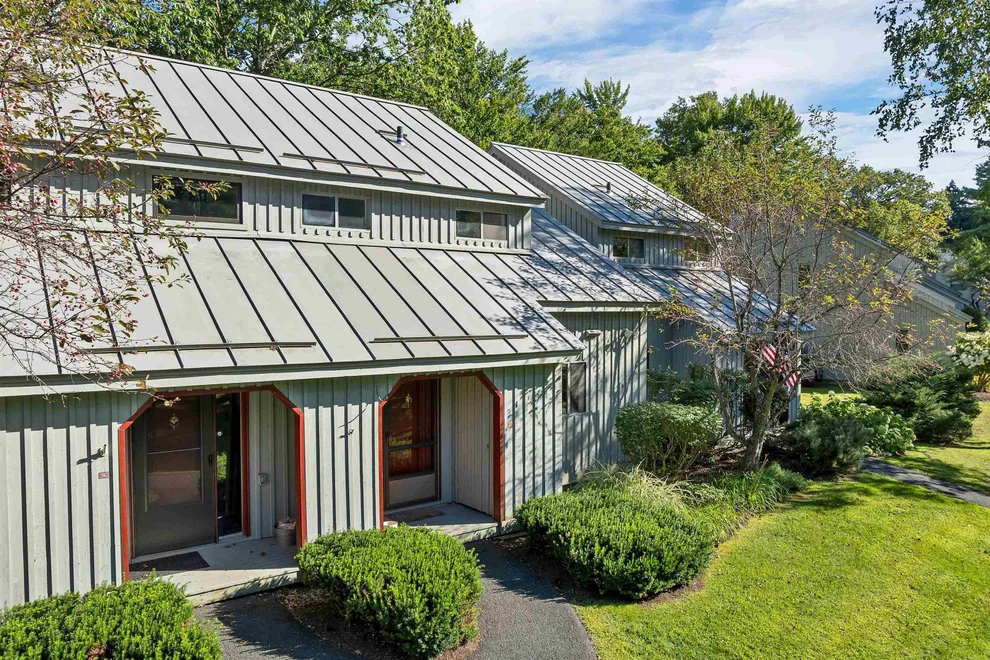 Unit for sale at 860 Murphys, Hartford, VT 05059