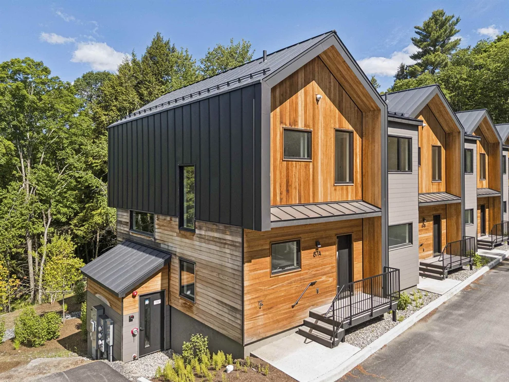 Unit for sale at 87A Slate Hill, Stowe, VT 05672