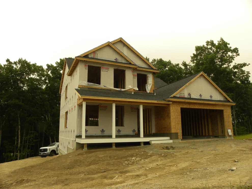 Unit for sale at 321 Karatzas, Manchester, NH 03104
