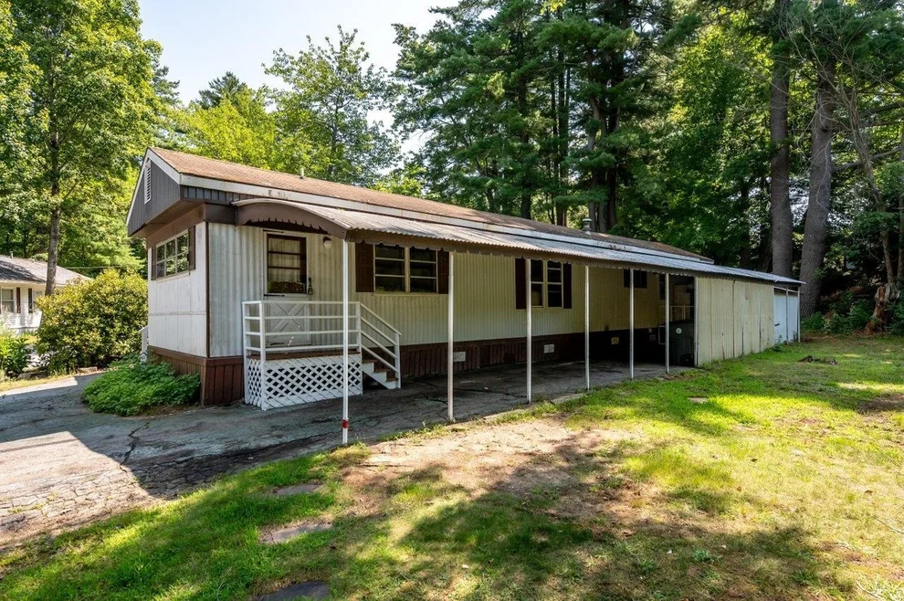 Unit for sale at 4 Vindale, Hooksett, NH 03106