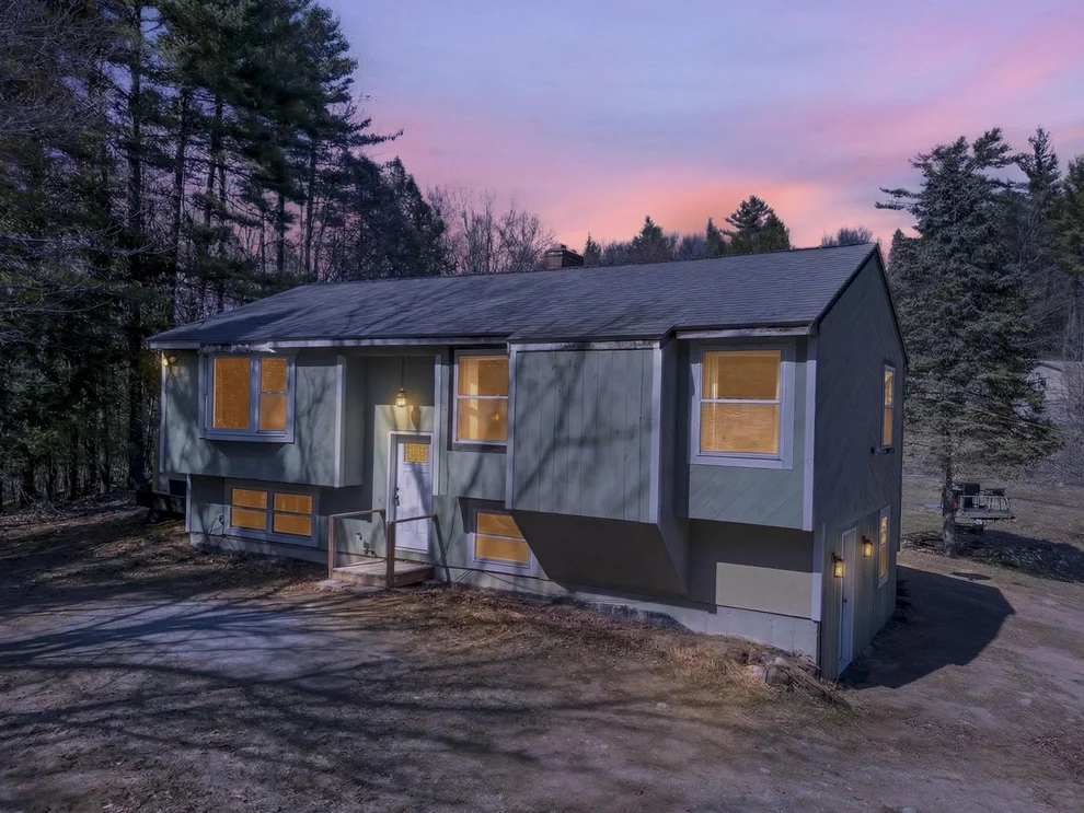 Unit for sale at 73 Mount Delight, Deerfield, NH 03037