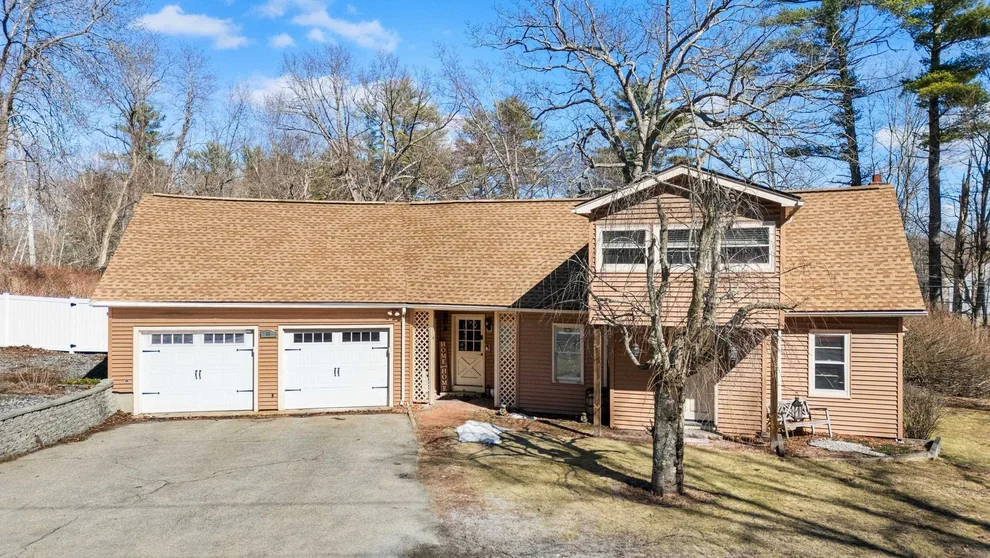 Unit for sale at 66 Old Derry, Londonderry, NH 03053