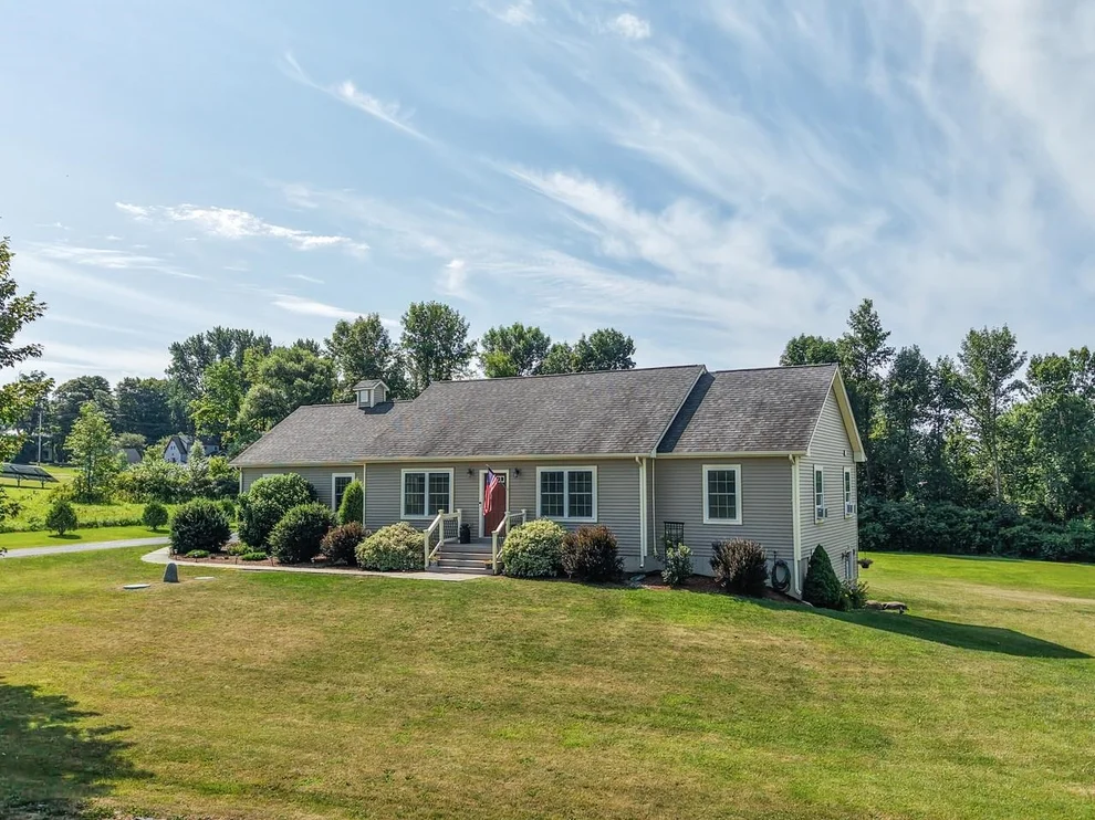 Unit for sale at 127 Atkins Farm, Ferrisburgh, VT 05456