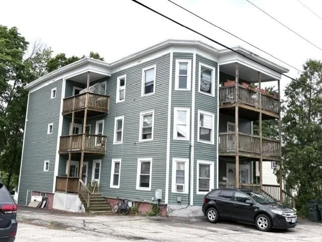 Unit for sale at 421 Laurel, Manchester, NH 03103