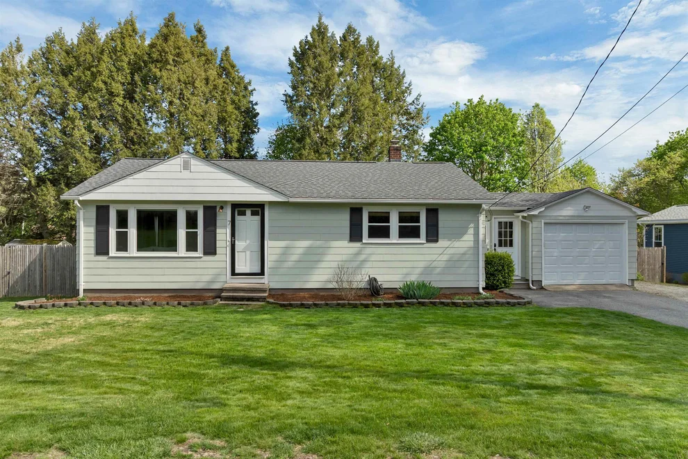 Unit for sale at 7 Pleasant, Merrimack, NH 03054