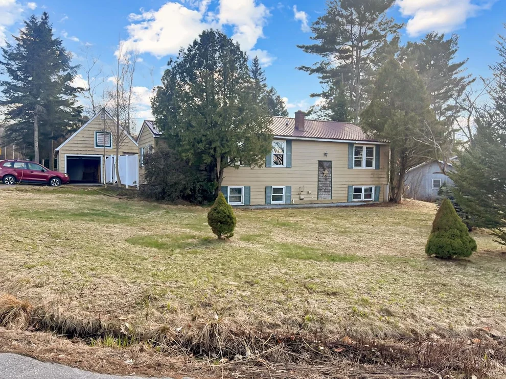 Unit for sale at 24 Morrison Hill, Littleton, NH 03561