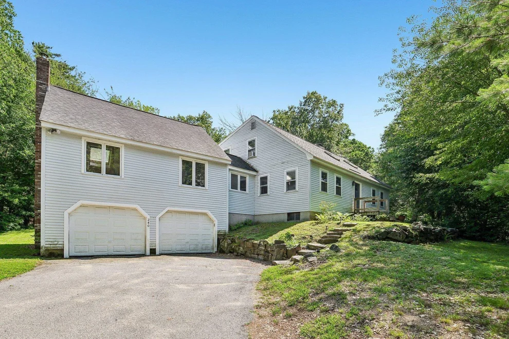 Unit for sale at 240 Wash Pond, Hampstead, NH 03841