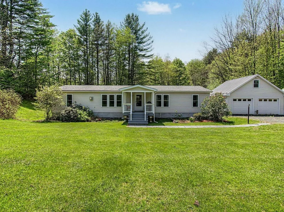 Unit for sale at 135 Duxfarm, Duxbury, VT 05676