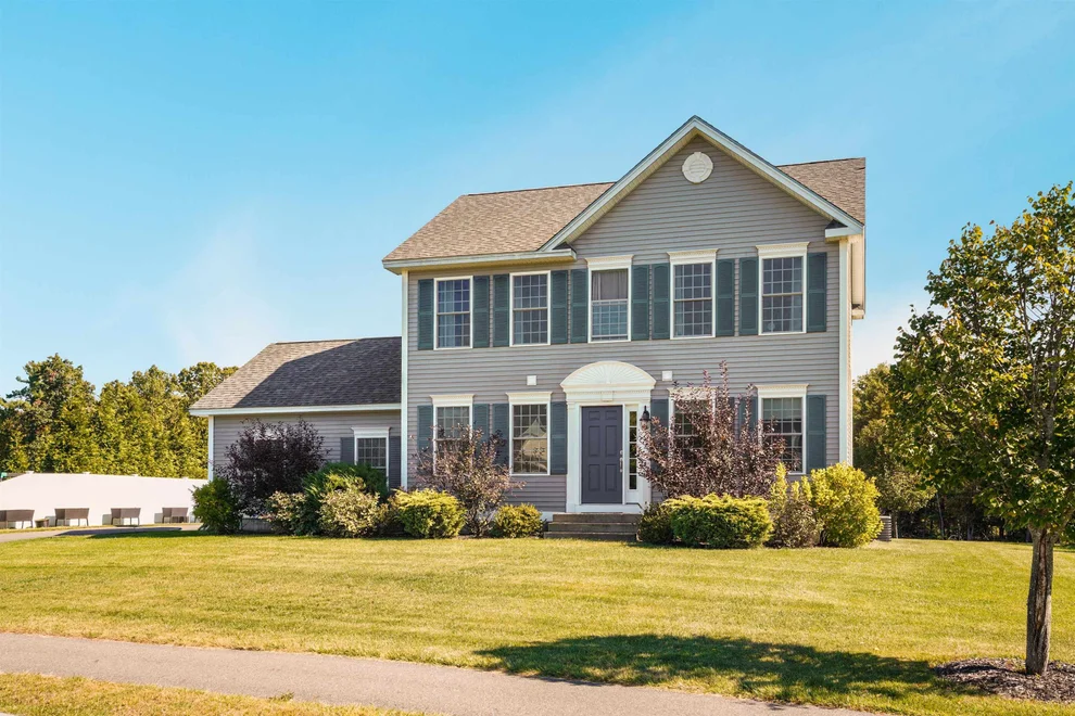 Unit for sale at 158 Windswept, Manchester, NH 03109