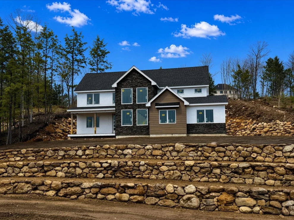 Unit for sale at 25 Indian Rock, Bedford, NH 03110