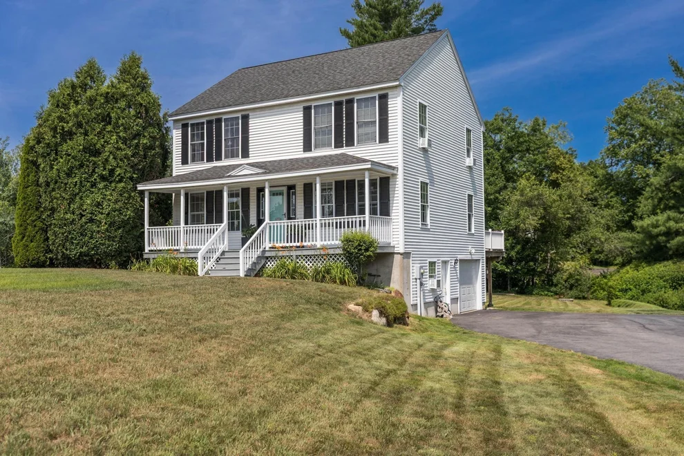 Unit for sale at 7 Squire, Somersworth, NH 03878