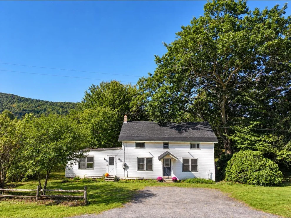 Unit for sale at 693 US Route 2, Middlesex, VT 05602
