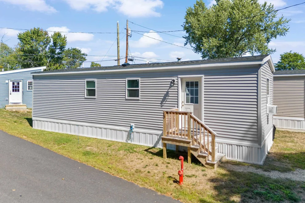 Unit for sale at 1338 Woodbury, Portsmouth, NH 03801